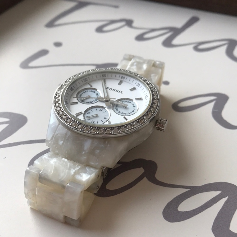 Fossil Watch - Picture 4 of 8